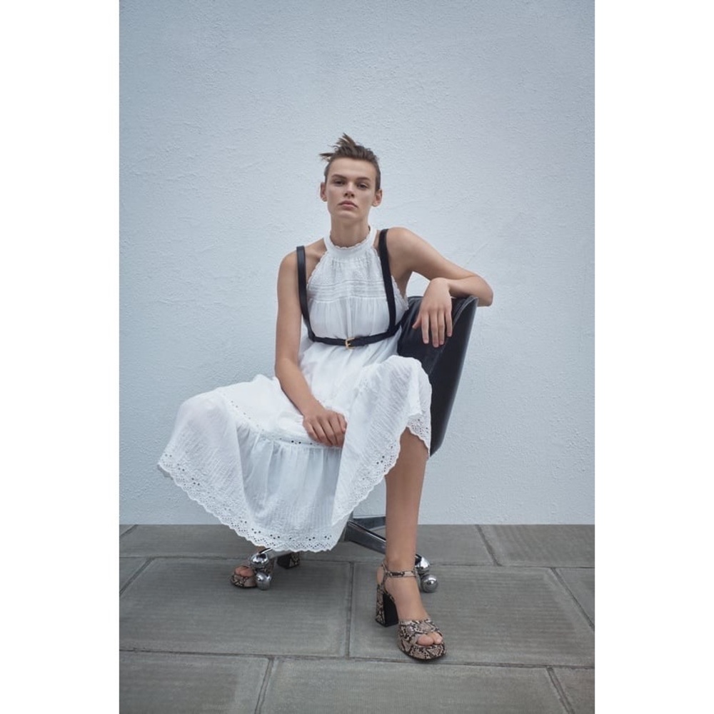 Zara OPENWORK EMBROIDERED DRESS
Oyster White